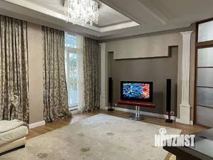 4-к квартира, вторичка, 130м2, 4/17 этаж