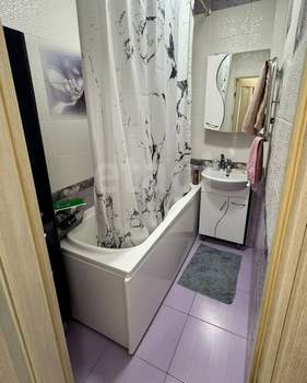 2-к квартира, вторичка, 54м2, 1/18 этаж