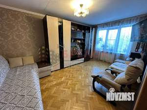 2-к квартира, вторичка, 42м2, 3/5 этаж