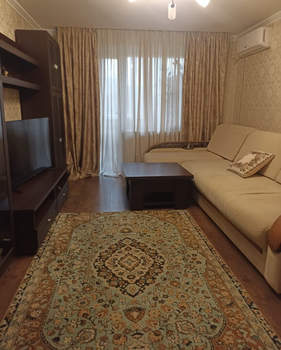 1-к квартира, вторичка, 42м2, 1/10 этаж