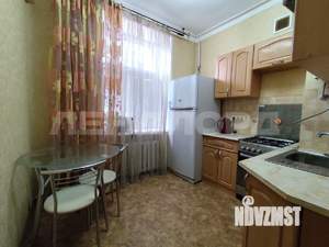 3-к квартира, вторичка, 65м2, 1/6 этаж
