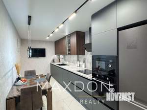 3-к квартира, вторичка, 100м2, 12/19 этаж