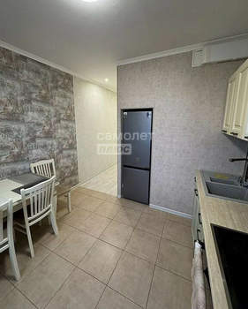 2-к квартира, вторичка, 64м2, 11/18 этаж