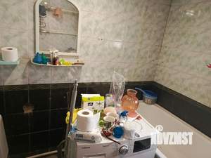 4-к квартира, вторичка, 63м2, 1/1 этаж