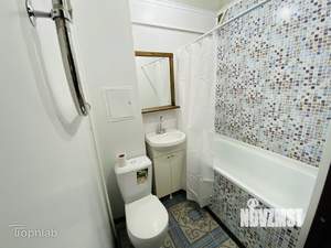 1-к квартира, вторичка, 35м2, 4/17 этаж