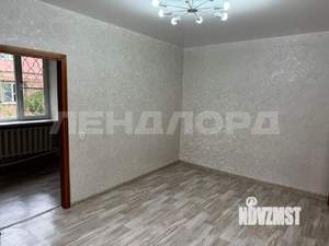 2-к квартира, вторичка, 36м2, 1/2 этаж