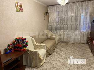 4-к квартира, вторичка, 61м2, 5/5 этаж