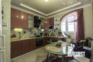 3-к квартира, вторичка, 68м2, 14/18 этаж