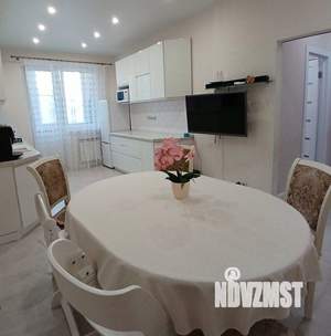 2-к квартира, вторичка, 64м2, 7/10 этаж