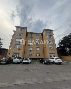 3-к квартира, вторичка, 235м2, 1/5 этаж