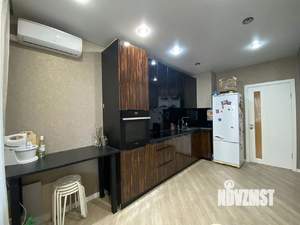 2-к квартира, вторичка, 63м2, 1/10 этаж