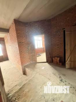 4-к квартира, вторичка, 235м2, 1/5 этаж