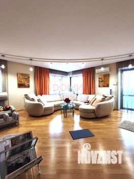 4-к квартира, вторичка, 162м2, 13/15 этаж