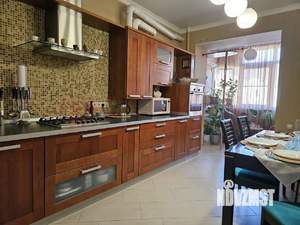 4-к квартира, вторичка, 104м2, 4/10 этаж