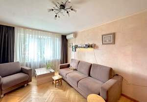 3-к квартира, вторичка, 64м2, 1/10 этаж