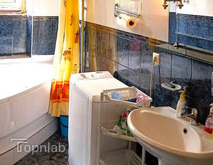 3-к квартира, вторичка, 80м2, 2/4 этаж