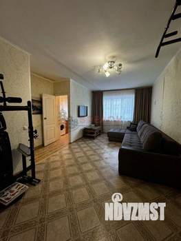 2-к квартира, вторичка, 37м2, 1/5 этаж