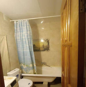 2-к квартира, вторичка, 50м2, 1/9 этаж