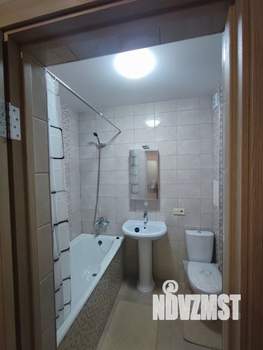 2-к квартира, вторичка, 60м2, 1/9 этаж