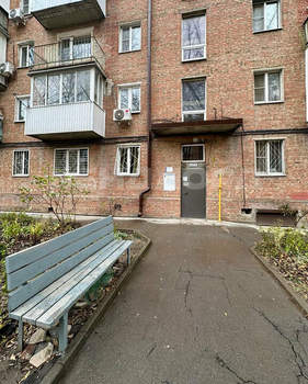 2-к квартира, вторичка, 45м2, 1/5 этаж