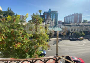 5-к квартира, вторичка, 200м2, 3/4 этаж