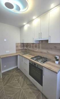 2-к квартира, вторичка, 52м2, 8/9 этаж