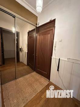 2-к квартира, вторичка, 68м2, 3/5 этаж