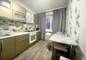 3-к квартира, вторичка, 65м2, 1/10 этаж