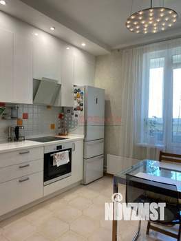 2-к квартира, вторичка, 56м2, 10/19 этаж