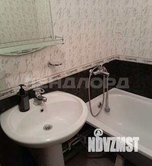 3-к квартира, вторичка, 64м2, 8/9 этаж