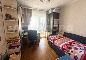 4-к квартира, вторичка, 94м2, 8/10 этаж