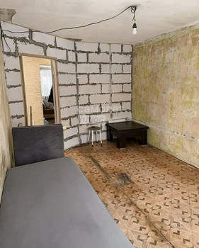 2-к квартира, вторичка, 44м2, 1/5 этаж