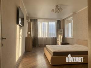 2-к квартира, вторичка, 74м2, 5/17 этаж
