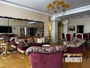 3-к квартира, вторичка, 220м2, 3/10 этаж