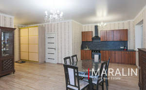 3-к квартира, вторичка, 90м2, 8/17 этаж