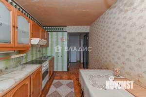 3-к квартира, вторичка, 71м2, 8/17 этаж