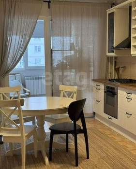 3-к квартира, вторичка, 83м2, 3/10 этаж