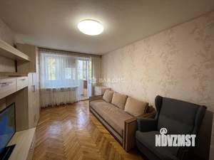 2-к квартира, вторичка, 40м2, 5/5 этаж