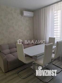 2-к квартира, вторичка, 56м2, 10/18 этаж