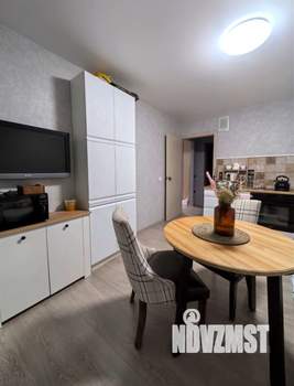 2-к квартира, вторичка, 65м2, 10/17 этаж