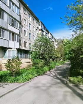 2-к квартира, вторичка, 45м2, 1/5 этаж