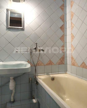 3-к квартира, вторичка, 62м2, 4/10 этаж