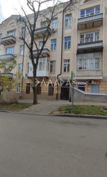 2-к квартира, вторичка, 41м2, 1/4 этаж