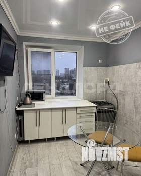 3-к квартира, вторичка, 65м2, 9/9 этаж