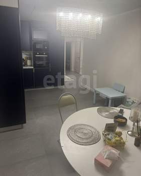2-к квартира, вторичка, 70м2, 4/16 этаж