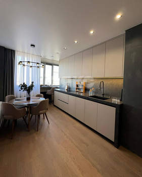 2-к квартира, вторичка, 70м2, 20/24 этаж