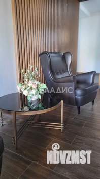 4-к квартира, вторичка, 130м2, 2/10 этаж