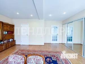 4-к квартира, вторичка, 154м2, 4/4 этаж