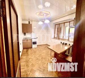 4-к квартира, вторичка, 100м2, 1/7 этаж