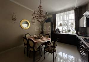 3-к квартира, вторичка, 220м2, 3/10 этаж